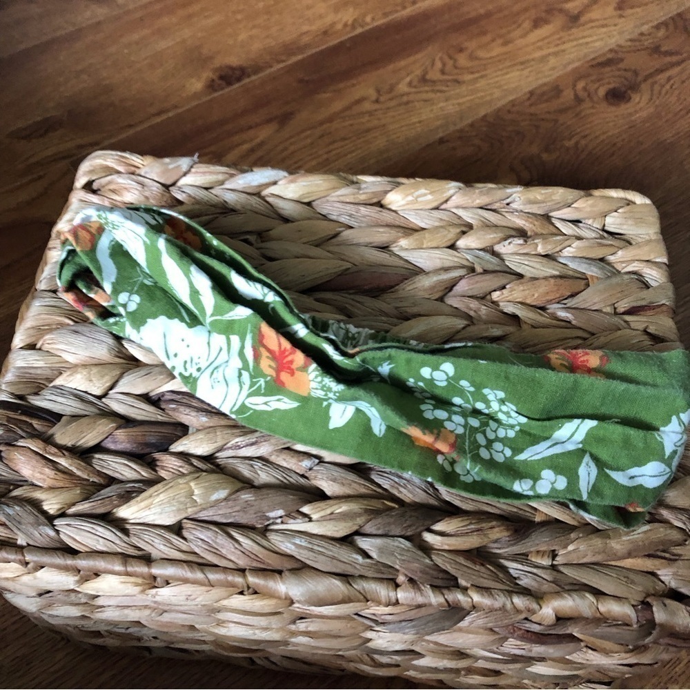Old Navy floral headband in one size